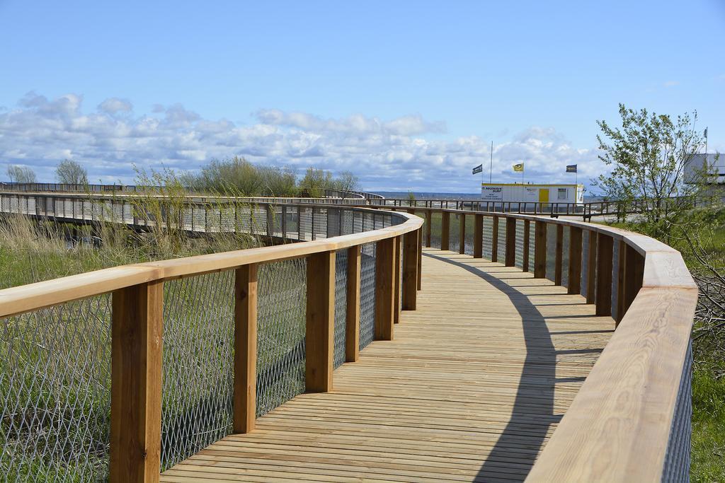Paernu Karusselli Beach Apartment ภายนอก รูปภาพ